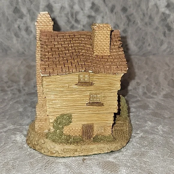 David Winter Cottages: Wine Merchant - Picture 3 of 5